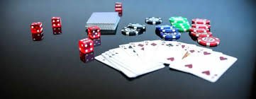 Bàn chơi Live Casino tại gà chọi c1 với dealer chuyên nghiệp